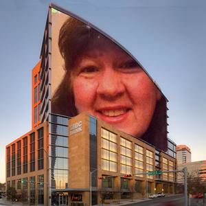 Meet your Posher, Debbie